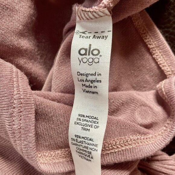 Alo Barre Yoga Cropped Top in Dusted Plum.Long Sleeves with Tie at Waist M - Picture 4 of 7